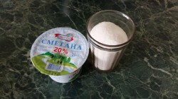 Пирог с брусникой и ванилью со сметанным кремом - шаг 2