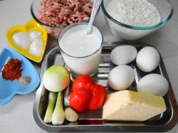 Пирог с фаршем в мультиварке - шаг 1 Пирог с фаршем в мультиварке - шаг 1