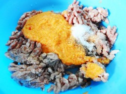 Пирог с фаршем в мультиварке - шаг 3 Пирог с фаршем в мультиварке - шаг 3