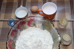 Пирожки с красной смородиной дрожжевые - шаг 1 Пирожки с красной смородиной дрожжевые - шаг 1