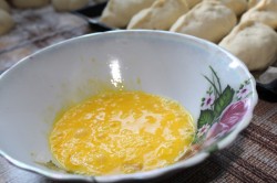 Пирожки с красной смородиной дрожжевые - шаг 21 Пирожки с красной смородиной дрожжевые - шаг 21