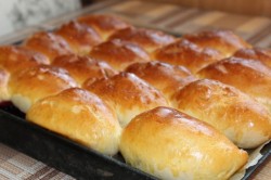 Пирожки с красной смородиной дрожжевые - шаг 24 Пирожки с красной смородиной дрожжевые - шаг 24