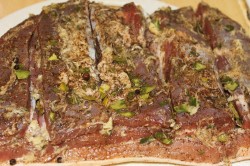 Подчеревок в рукаве запеченный в духовке по-украински - шаг 6