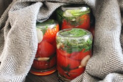 Помидоры дольками без стерилизации на зиму - шаг 17