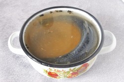 Посолить селедку в рассоле в домашних условиях - шаг 3 Посолить селедку в рассоле в домашних условиях - шаг 3