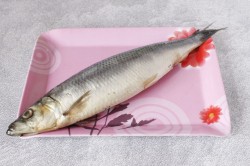 Посолить селедку в рассоле в домашних условиях - шаг 4