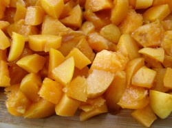 Абрикосовое повидло из абрикосов - шаг 1 Абрикосовое повидло из абрикосов - шаг 1