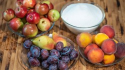 Повидло из яблок и груш со сливой и персиками - шаг 1 Повидло из яблок и груш со сливой и персиками - шаг 1