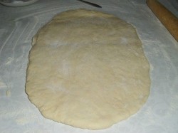 Пресное тесто бездрожжевое на кефире - шаг 2 Пресное тесто бездрожжевое на кефире - шаг 2