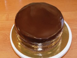 Простой и вкусный шоколадный торт - шаг 8