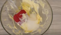 Пышные бублики мягкие к чаю или кофе - шаг 1