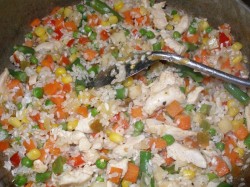 Ризотто с курицей и замороженными овощами - шаг 8