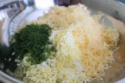 Рулет из крабовых палочек - шаг 9