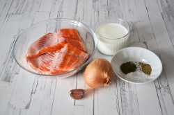 Рыба в молоке в духовке - шаг 1