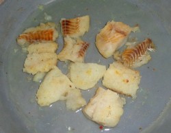 Рыбное филе с яйцом польское - шаг 8