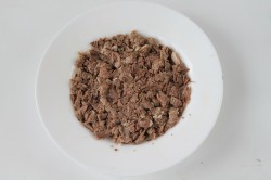 Салат гранатовые бусы на снегу - шаг 3