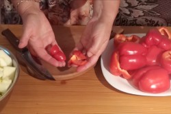 Салат из кабачков на зиму без стерилизации - шаг 3