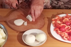 Салат из кабачков на зиму без стерилизации - шаг 4