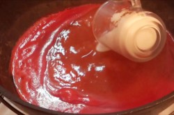 Салат из кабачков на зиму без стерилизации - шаг 6