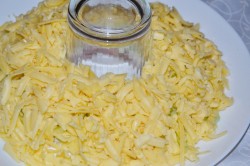 Изумрудный браслет салат из киви с курицей - шаг 10