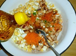 Салат с курицей огурцом и сыром, корнем сельдерея - шаг 13