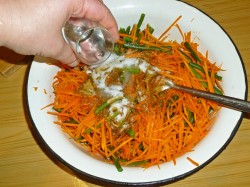 Салат стручковая фасоль по корейски с морковью и уксусом - шаг 11 Салат стручковая фасоль по корейски с морковью и уксусом - шаг 11