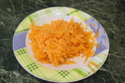 Салат Вдохновение ветчиной - шаг 6