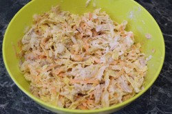 Салат Вдохновение ветчиной - шаг 9