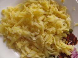 Салатные шарики с печенью трески в кунжуте - шаг 2