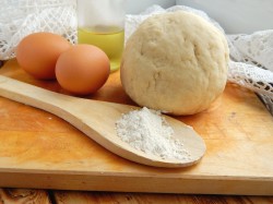 Самое простое тесто для пиццы без дрожжей - шаг 6 Самое простое тесто для пиццы без дрожжей - шаг 6