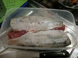 Посол селедки в домашних условиях - шаг 3 Посол селедки в домашних условиях - шаг 3