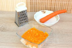 Селедка под шубой с яблоком и яйцом классическая - шаг 10 Селедка под шубой с яблоком и яйцом классическая - шаг 10