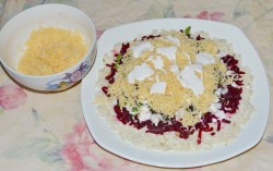 Шапка Мономаха салат классический с гранатом и курицей - шаг 14