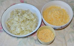 Шапка Мономаха салат классический с гранатом и курицей - шаг 3