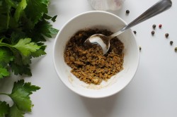 Шашлык из куриных бедрышек - шаг 4