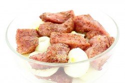 Шашлык на гриле в томатном соке - шаг 4