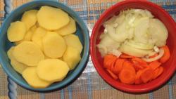 Щука с картошкой в духовке со сметаной - шаг 4