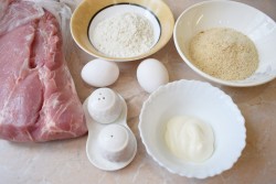 Шницель из свинины в духовке - шаг 1