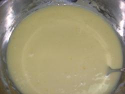 Бисквит на кипятке шоколадный в мультиварке - шаг 2