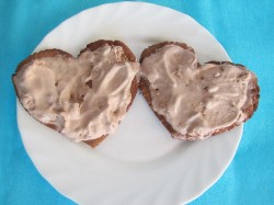 Шоколадное печенье-сэндвичи на 14 февраля - шаг 11 Шоколадное печенье-сэндвичи на 14 февраля - шаг 11