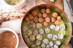 Трюфели из горького и молочного шоколада - шаг 3