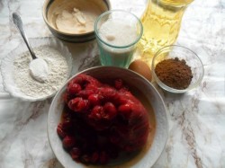 Шоколадный кекс на кефире с замороженными ягодами - шаг 1 Шоколадный кекс на кефире с замороженными ягодами - шаг 1
