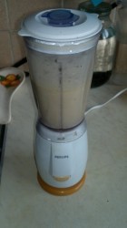 Шоколадный коктейль с бананом на молоке - шаг 5 Шоколадный коктейль с бананом на молоке - шаг 5