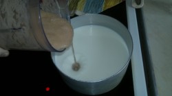 Шоколадный коктейль с бананом на молоке - шаг 8 Шоколадный коктейль с бананом на молоке - шаг 8