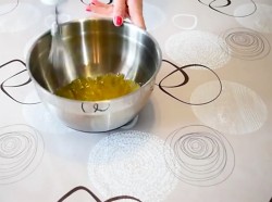 Муссовый торт три шоколада на сливках - шаг 3