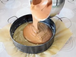 Муссовый торт три шоколада на сливках - шаг 10