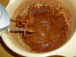 Шоколадный торт с грецкими орехами - шаг 11 Шоколадный торт с грецкими орехами - шаг 11