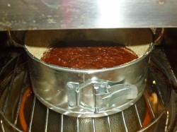 Шоколадный торт с грецкими орехами - шаг 13 Шоколадный торт с грецкими орехами - шаг 13