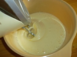 Шоколадный торт с грецкими орехами - шаг 7 Шоколадный торт с грецкими орехами - шаг 7