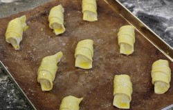 Сладкая выпечка из слоеного дрожжевого теста - шаг 14 Сладкая выпечка из слоеного дрожжевого теста - шаг 14